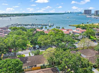 11411 Twelve Oaks Way, North Palm Beach, FL 33408