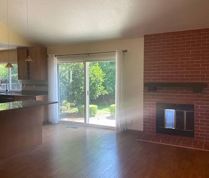 4460 George Oaks Dr — Photo 6