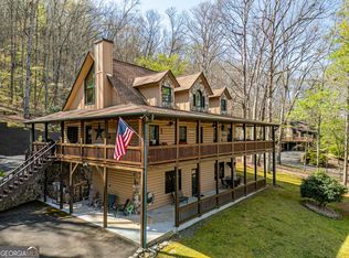 197 Meadowood Ln, Blue Ridge, GA 30513