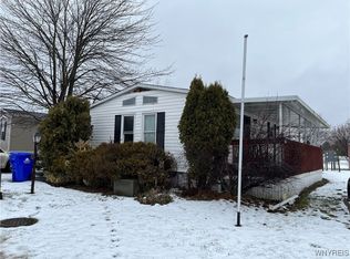 324 Evergreen Dr, Lockport, NY