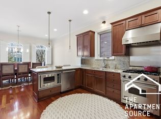 952 N Racine Ave #Townhouse, Chicago, IL 60642