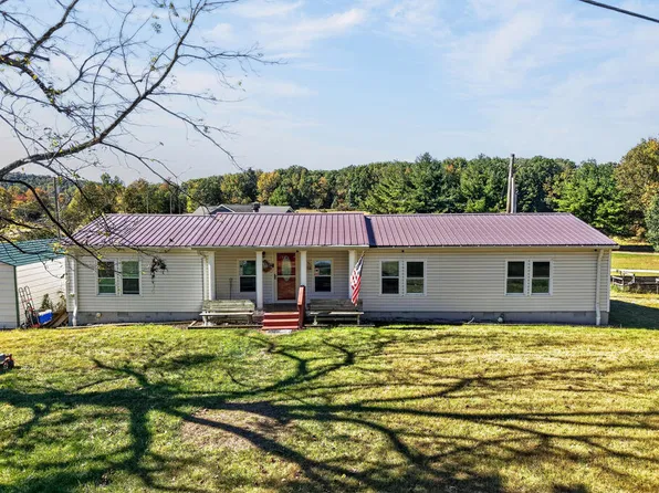 5689 Bell Rd, Cookeville, TN 38506