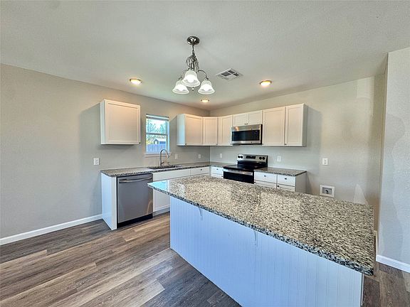 5th image of 3808 W 55th St