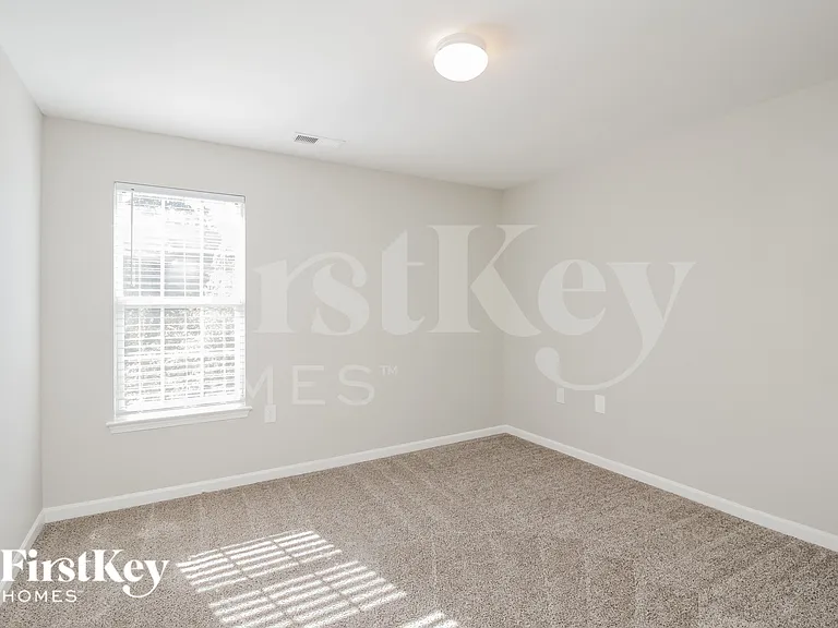 4017 Eastford Ct — Photo 11