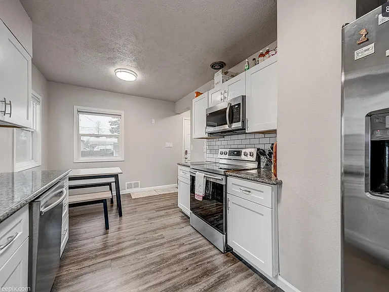 1617 E Mallon Ave — Photo 5