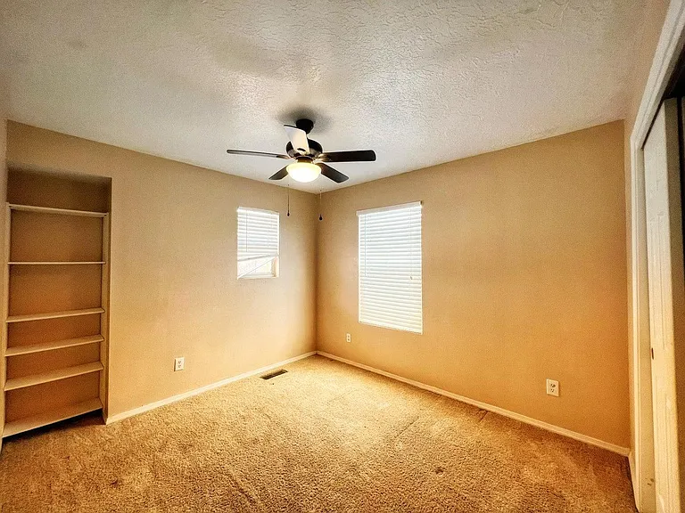 6612 Piedra Quemada Rd NW — Photo 19