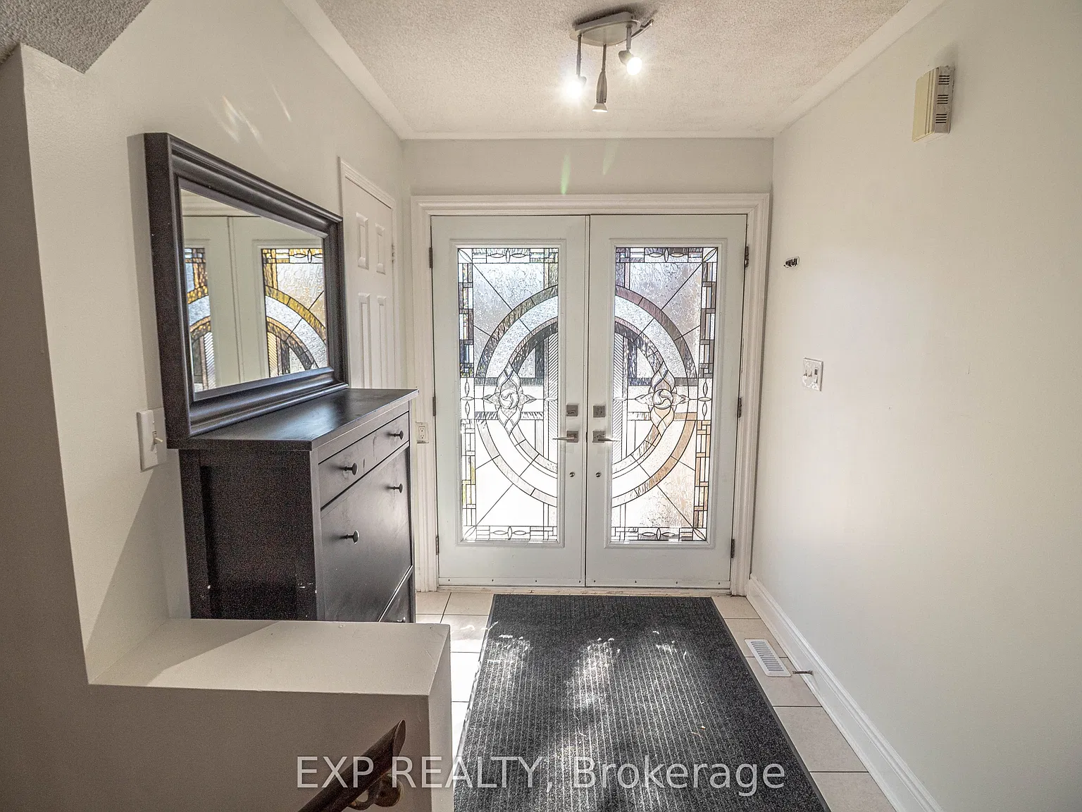 4 bed, $3,100 — Photo 2
