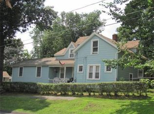 61 Chestnut St, West Springfield, MA 01089