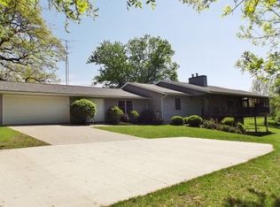 1602 Cedar Cedar Bluff St, Tipton, IA 52772