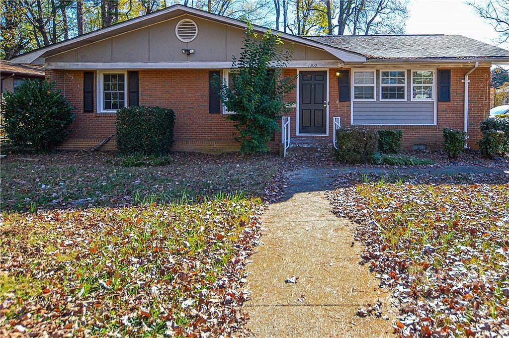 1300 Pondella Dr, Charlotte, NC 28213 Zillow
