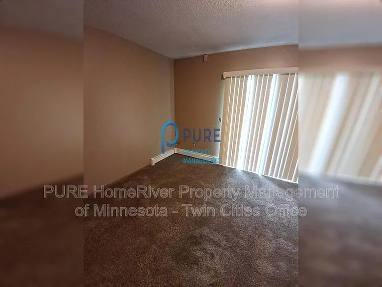 3378 Upper 149th St W — Photo 4