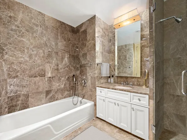 641 5th Avenue image 6 of 15