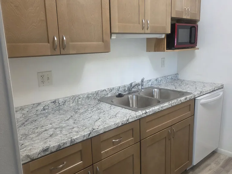 1405 Bacchus Dr #F10 — Photo 5
