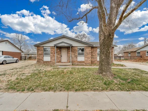 1521 E Catalina St, Wichita, KS 67216