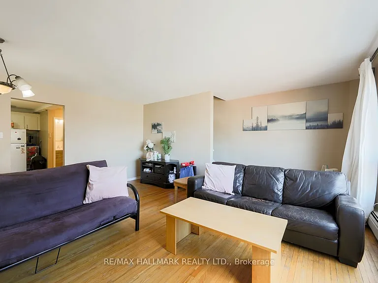 2844 Danforth Ave #2 — Photo 9