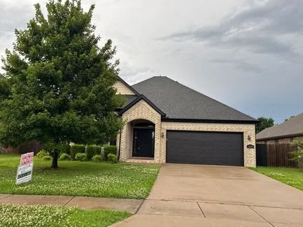 4305 Layton Rd, Bentonville, AR 72713