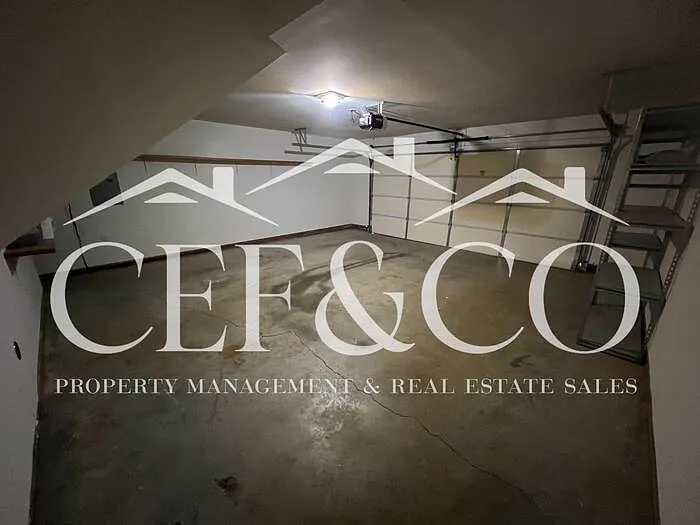 729 Lanyon Ln — Photo 23