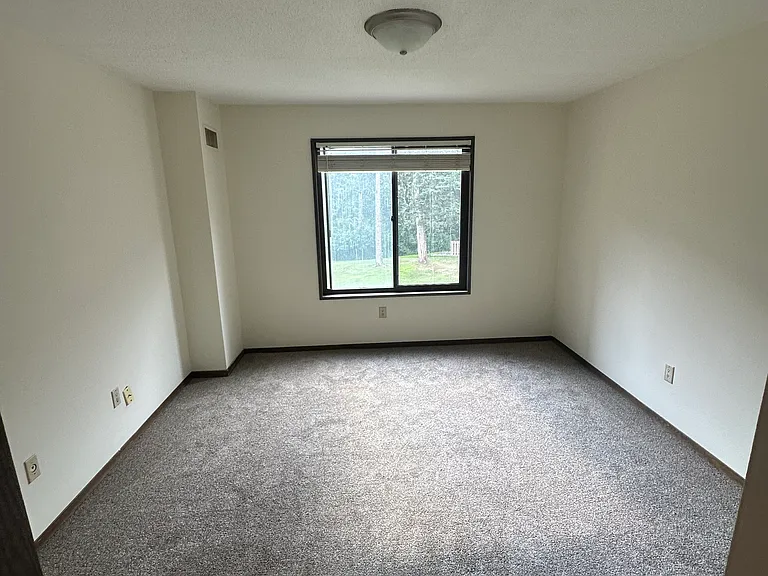 9400 Old Cedar Ave S #213 — Photo 7