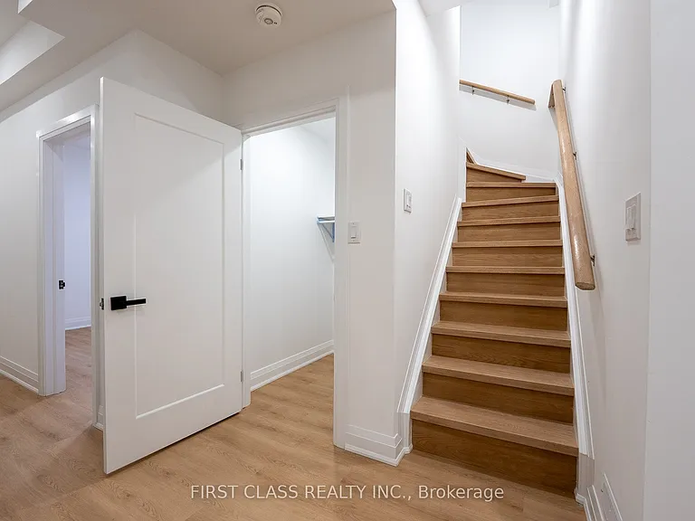 544 Whites Hill Ave #BASEMENT — Photo 6
