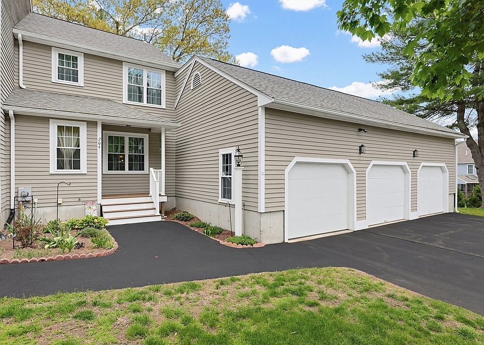 1st image of 204 Laurelwood Dr #204