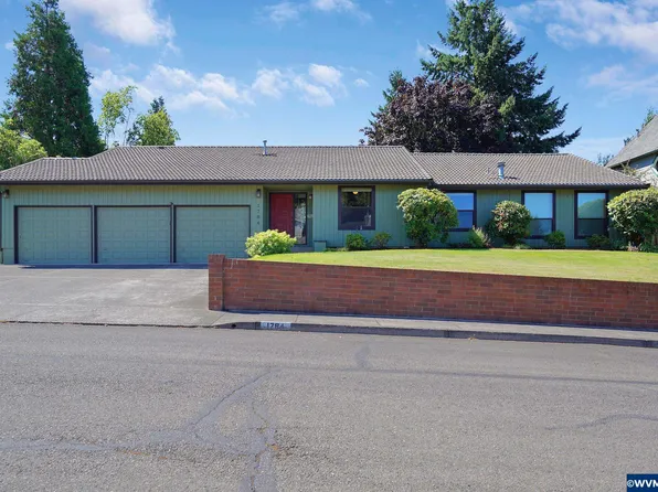 1784 Skyway St S, Salem, OR 97302
