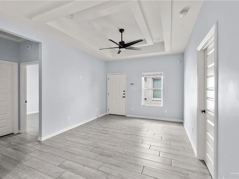 713 S Maryland St #4 — Photo 9