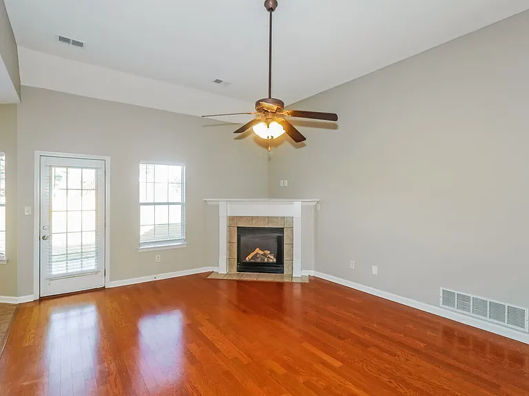 9064 Kyle Duran Ln — Photo 5