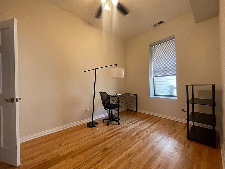 1132-1136 W Grand Ave #506-508 — Photo 15