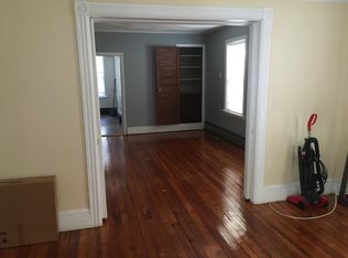 97 Oakland Ave FLOOR 1, Pawtucket, RI 02861