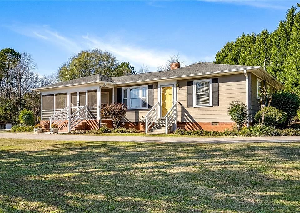 1st image of 128 Pineridge Dr