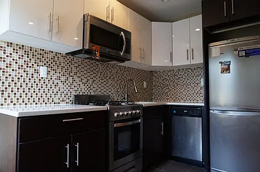 Rented by DYNAMIC REALTY OF NEW YORK CORP