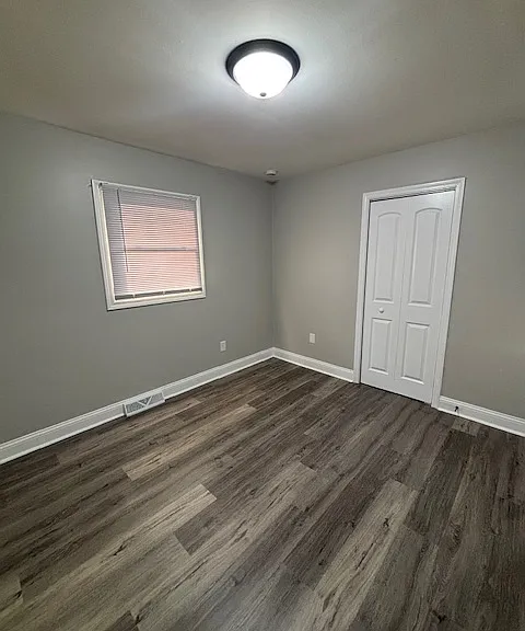 3287 Ashland St — Photo 5