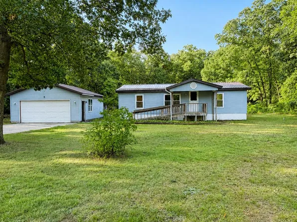 6637 White Rd, Muskegon, MI 49442