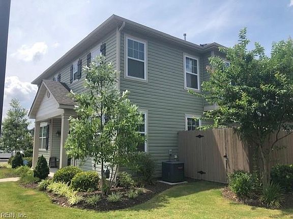 3rd image of 4080 Clarendon Way #180