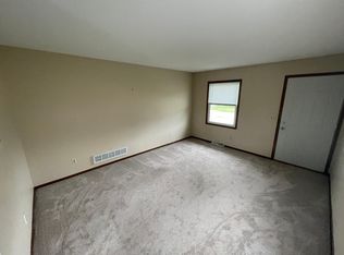 3609 Hillandale Rd #3609, Davenport, IA 52806