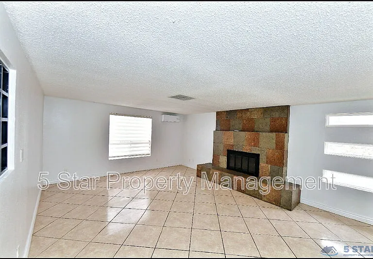 10565 Murphy St — Photo 18
