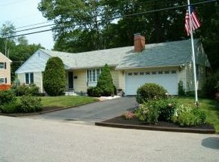 225 McKinley Rd, Portsmouth, NH 03801