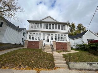 919 Baraga St NE #1, Grand Rapids, MI 49503