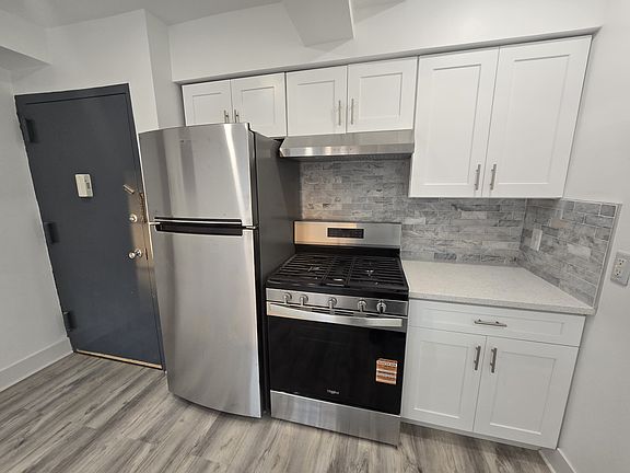 3rd image of 4164 71st St APT 3A