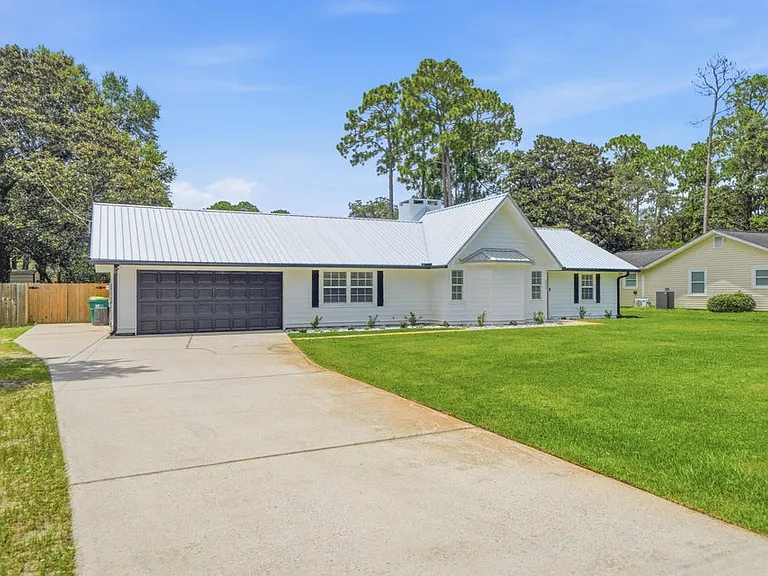 942 Rue De Palms Dr — Photo 2