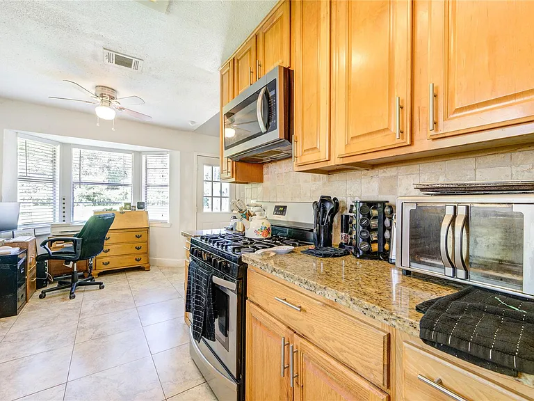 24522 Glen Loch Dr — Photo 23