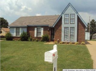 10132 Hyman Dr, Olive Branch, MS 38654