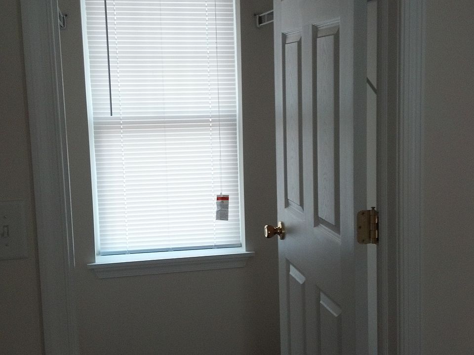2nd image of 1063 Ironside Rd