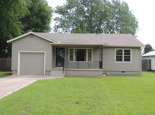 416 S Perdue Ave, Claremore, OK 74017