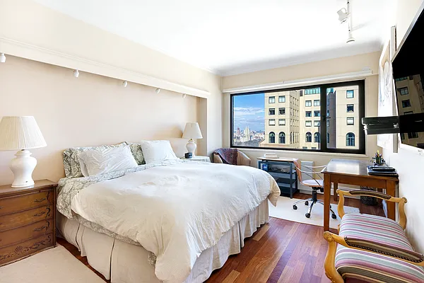 Sold by Compass | media 7