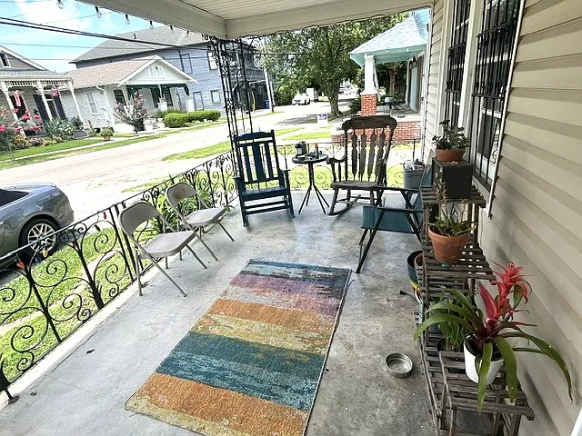 1456 N White St — Photo 2