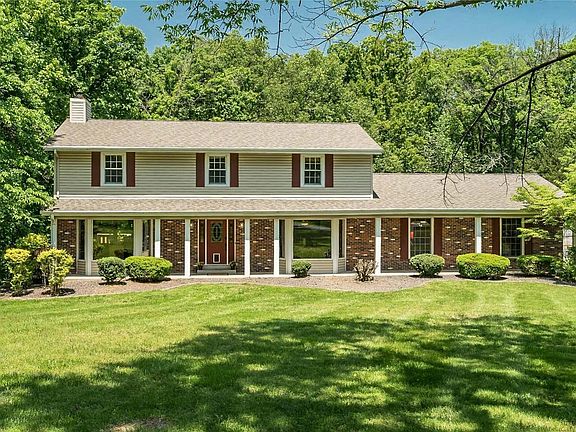 Pella windows, vinyl siding, Big Covered front porch