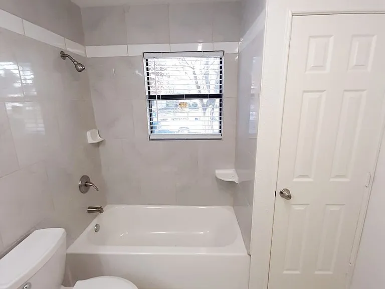 816 Denton Dr — Photo 16