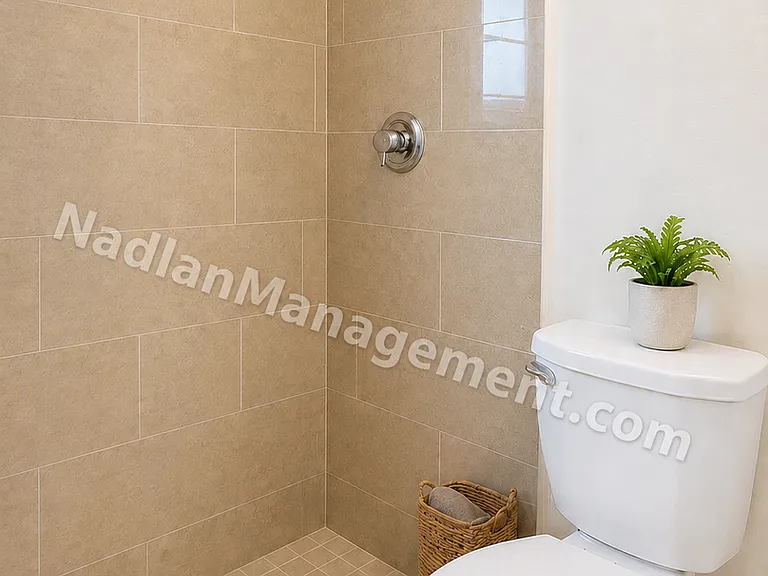 223 NW 12th St #4 — Photo 17