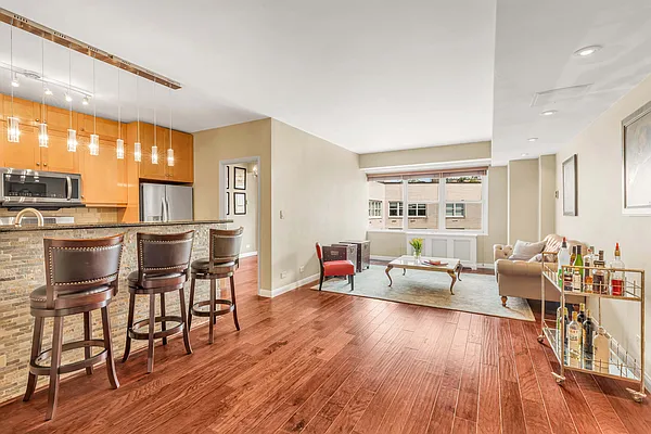 Sold by Sotheby's International Realty | media 2